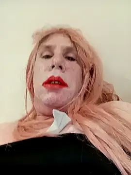 yourwhitesissyslut online show from May 29, 2026, 7:42 pm