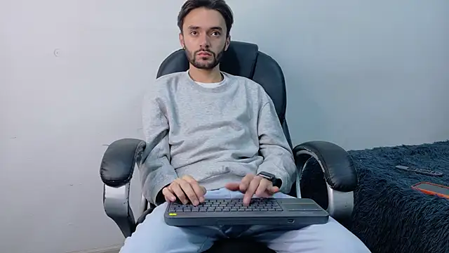 jakemagnus online show from October 30, 2025, 11:30 am