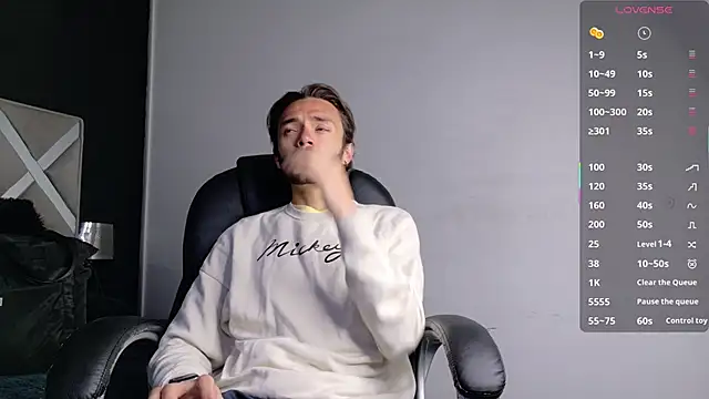 jakemagnus online show from September 23, 2025, 11:39 am