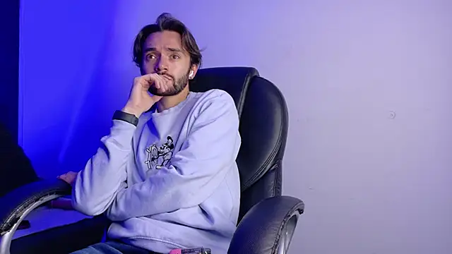 jakemagnus online show from September 20, 2025, 11:37 am