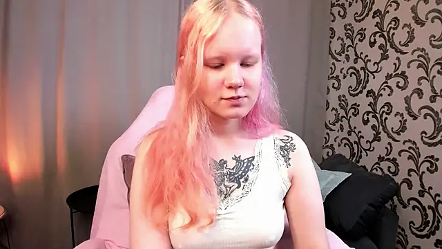 Snapshot of boostyboobs chatting on September 15, 2025, 3:07 am boostyboobs online show from September 15, 2025, 3:07 am