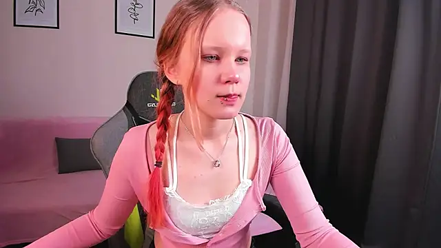 Snapshot of boostyboobs chatting on February 17, 2025, 9:10 pm boostyboobs online show from February 17, 2025, 9:10 pm