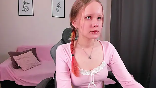 Snapshot of boostyboobs chatting on February 25, 2025, 9:04 pm boostyboobs online show from February 25, 2025, 9:04 pm