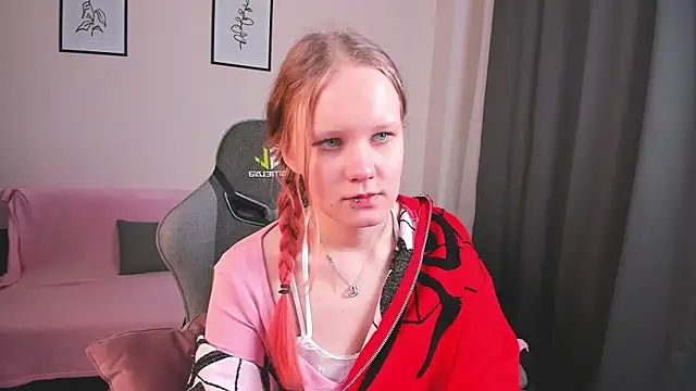 Snapshot of boostyboobs chatting on February 18, 2025, 3:21 am boostyboobs online show from February 18, 2025, 3:21 am