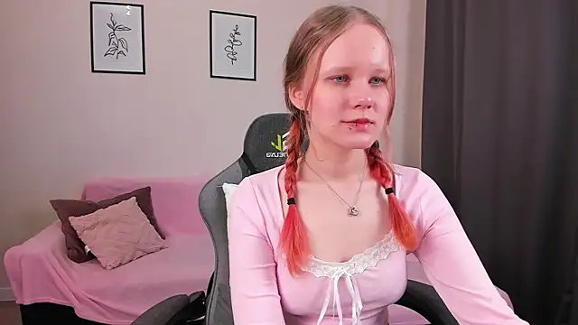 Snapshot of boostyboobs chatting on February 26, 2025, 12:20 am boostyboobs online show from February 26, 2025, 12:20 am