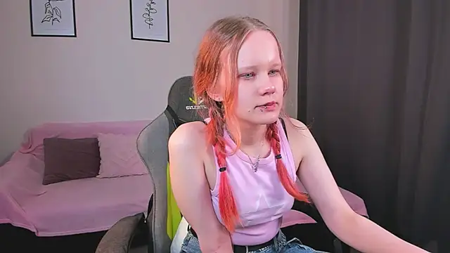 Snapshot of boostyboobs chatting on February 20, 2025, 9:20 pm boostyboobs online show from February 20, 2025, 9:20 pm