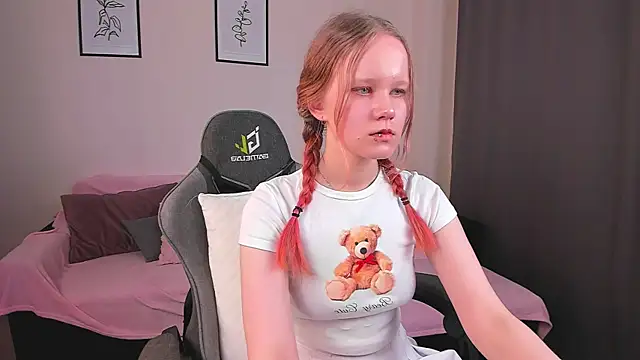 Snapshot of boostyboobs chatting on February 22, 2025, 12:16 am boostyboobs online show from February 22, 2025, 12:16 am