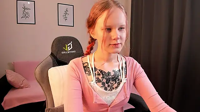 Snapshot of boostyboobs chatting on March 15, 2025, 9:05 pm boostyboobs online show from March 15, 2025, 9:05 pm