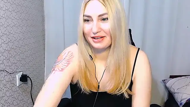 Snapshot of JaneLaJewel chatting on November 9, 2025, 3:05 pm JaneLaJewel online show from November 9, 2025, 3:05 pm