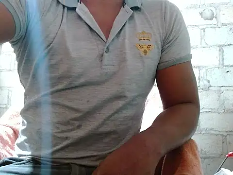 Snapshot of fernandez_latinblackk chatting on October 3, 2025, 1:09 am fernandez latinblackk online show from October 3, 2025, 1:09 am