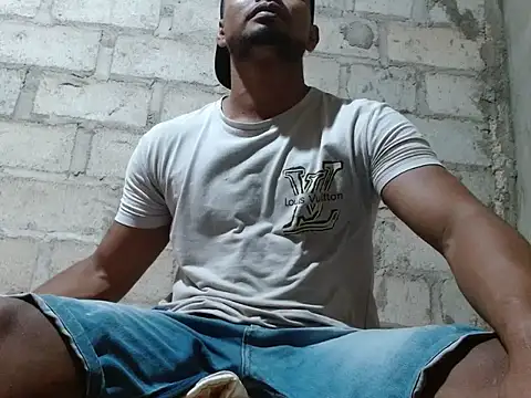 Snapshot of fernandez_latinblackk chatting on October 31, 2025, 5:26 am fernandez latinblackk online show from October 31, 2025, 5:26 am