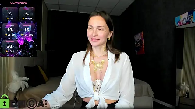 Snapshot of Beatrice_Brice chatting on September 18, 2025, 11:30 pm Beatrice Brice online show from September 18, 2025, 11:30 pm