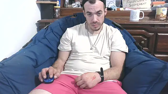 ScubaStevex online show from February 7, 2025, 11:55 pm