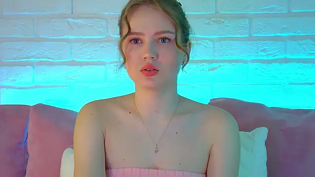 SelinSwarovski online show from March 15, 2026, 4:25 pm