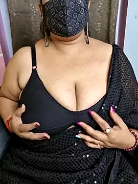 Cute Bellaa online show from March 4, 2025, 7:30 am