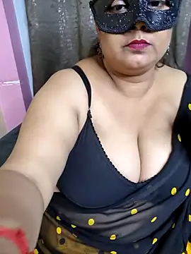 Cute Bellaa online show from March 12, 2025, 5:07 pm