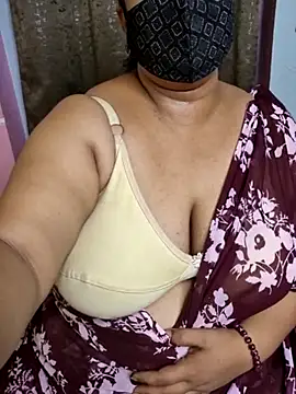 Cute Bellaa online show from March 12, 2025, 5:13 am