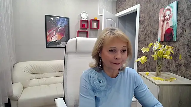 Snapshot of Milla_Cutie18 chatting on October 7, 2025, 5:41 am Milla Cutie18 online show from October 7, 2025, 5:41 am