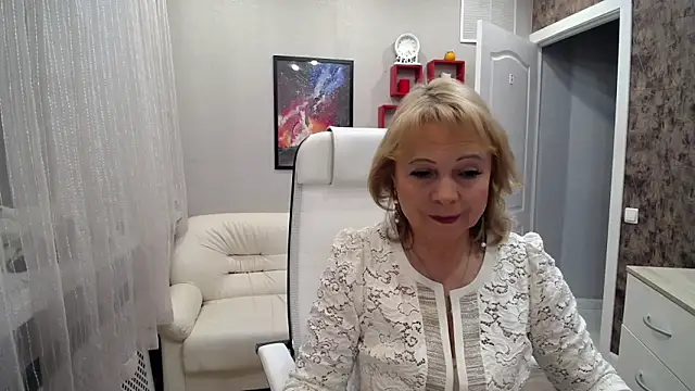 Milla Cutie18 online show from November 12, 2025, 5:33 am