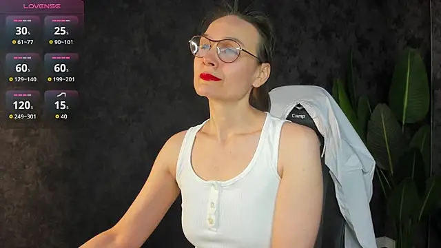 Lillian White online show from March 24, 2026, 1:05 am