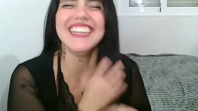 Snapshot of AbyCarson chatting on December 23, 2024, 7:20 pm AbyCarson online show from December 23, 2024, 7:20 pm