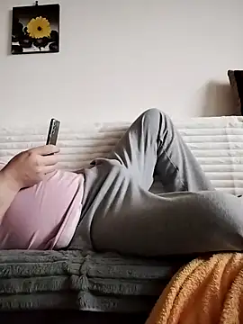 glacier77glacier77 online show from December 3, 2024, 10:45 am