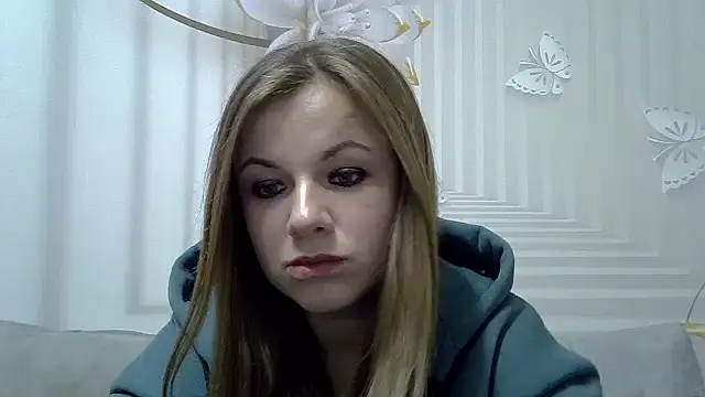 TinaFun4u online show from January 13, 2025, 8:37 pm