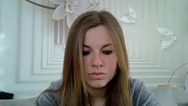 TinaFun4u online show from March 7, 2025, 8:45 am