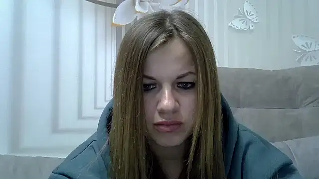 TinaFun4u online show from February 3, 2025, 11:36 pm