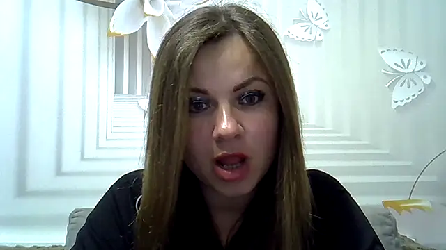 TinaFun4u online show from April 22, 2026, 7:53 pm