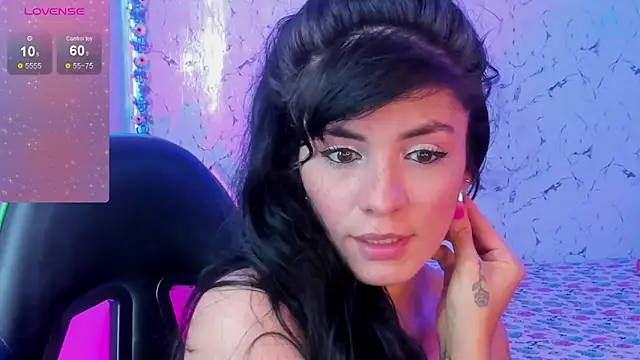 elissa iris online show from December 17, 2025, 3:11 am