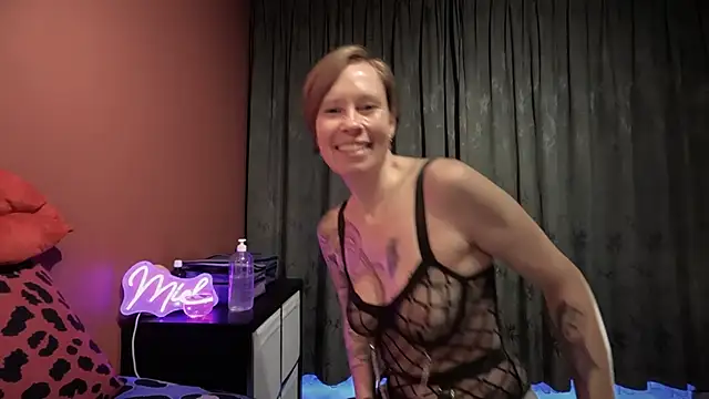 Snapshot of SexyExclusiveflower chatting on September 30, 2025, 5:08 pm SexyExclusiveflower online show from September 30, 2025, 5:08 pm