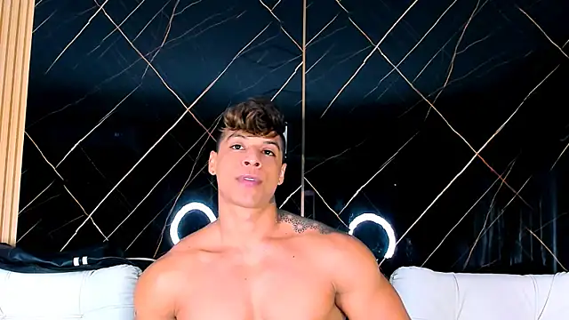 Owen Muzcle online show from October 5, 2025, 4:58 am