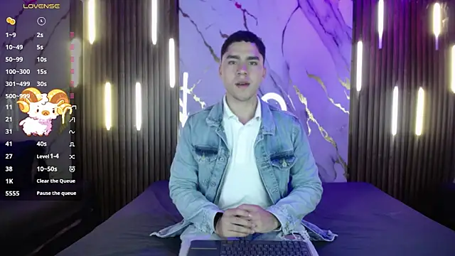 LiamNovak online show from November 22, 2025, 12:15 pm