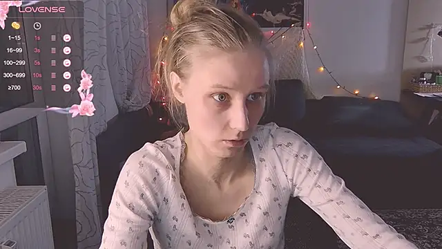 KatiKate online show from February 15, 2025, 8:34 pm
