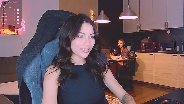 KatiKate online show from October 29, 2025, 4:17 pm