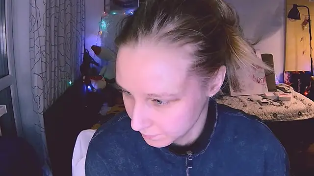 KatiKate online show from January 9, 2025, 11:02 pm