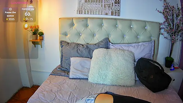 ShyVibes  online show from January 31, 2026, 7:34 pm