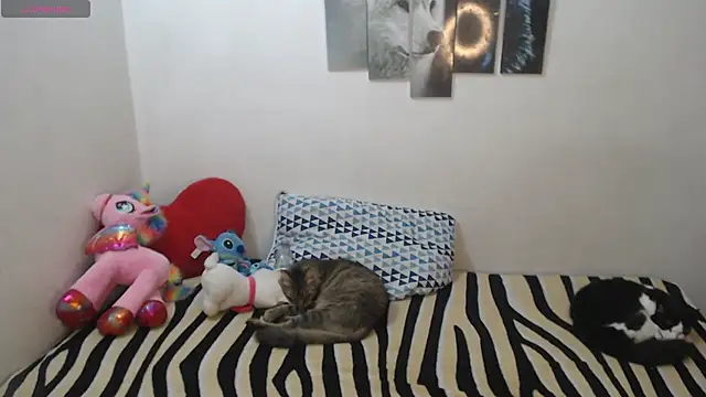 Pocahontas Princess  online show from November 12, 2025, 3:05 pm