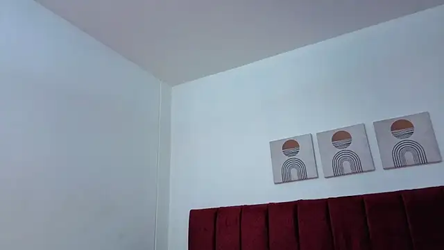 selena castillo online show from November 14, 2025, 12:09 pm