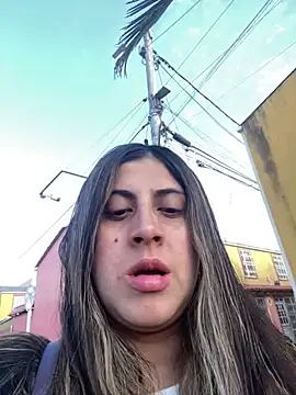 girl anni online show from September 24, 2025, 12:00 pm