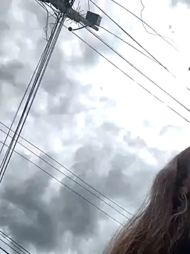 girl anni online show from September 27, 2025, 5:30 pm