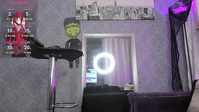 Snapshot of _kitty_wuichis chatting on October 28, 2025, 4:35 am  kitty wuichis online show from October 28, 2025, 4:35 am