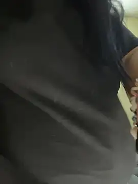 Snapshot of alissonfernandez_ chatting on February 11, 2026, 1:16 am alissonfernandez online show from February 11, 2026, 1:16 am