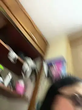 Snapshot of alissonfernandez_ chatting on March 4, 2026, 12:46 pm alissonfernandez online show from March 4, 2026, 12:46 pm