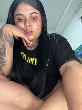 alissonfernandez  online show from February 16, 2025, 5:04 am