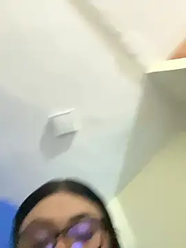 Snapshot of alissonfernandez_ chatting on February 28, 2026, 1:16 am alissonfernandez online show from February 28, 2026, 1:16 am