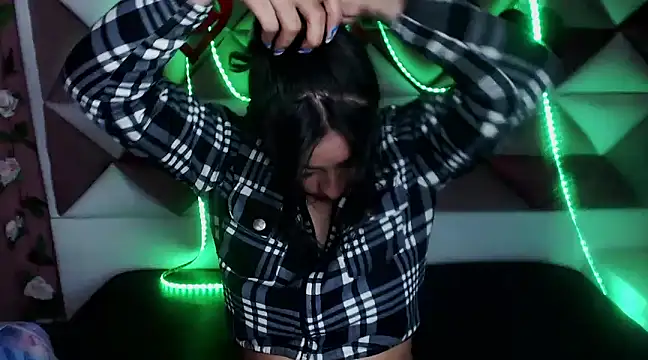 Snapshot of Lovely_celeste chatting on February 27, 2025, 10:01 am Lovely celeste online show from February 27, 2025, 10:01 am