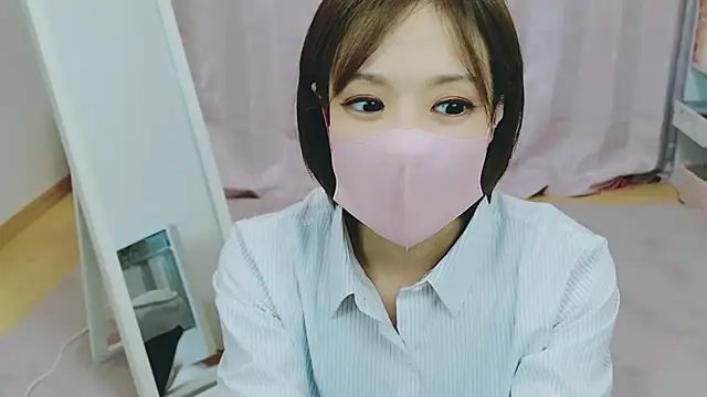 RYOKO desu online show from January 8, 2025, 8:38 am