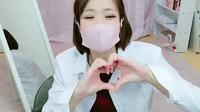 RYOKO desu online show from February 9, 2025, 8:10 am